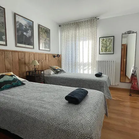Apartment Marbore Jaca
